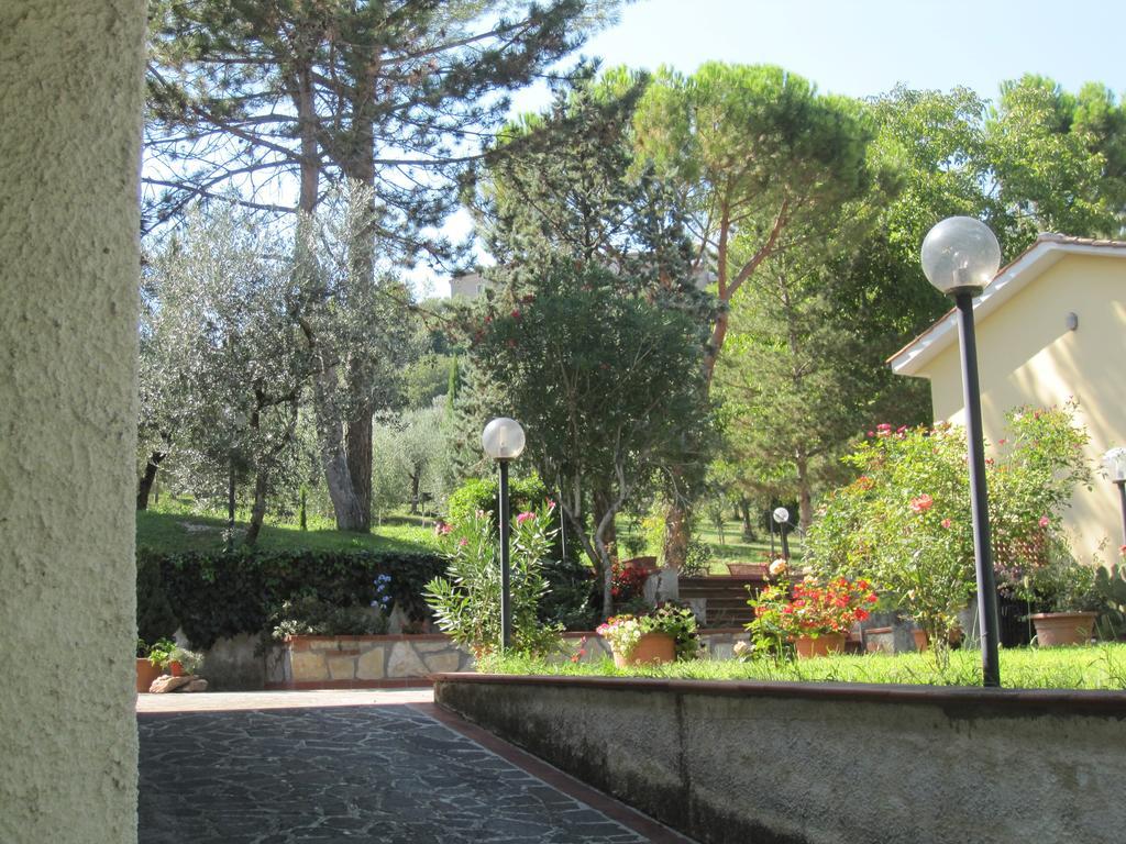 טרני Valle Degli Ulivi Appartamento מראה חיצוני תמונה