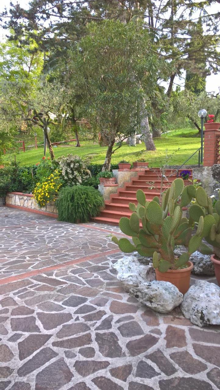 טרני Valle Degli Ulivi Appartamento מראה חיצוני תמונה
