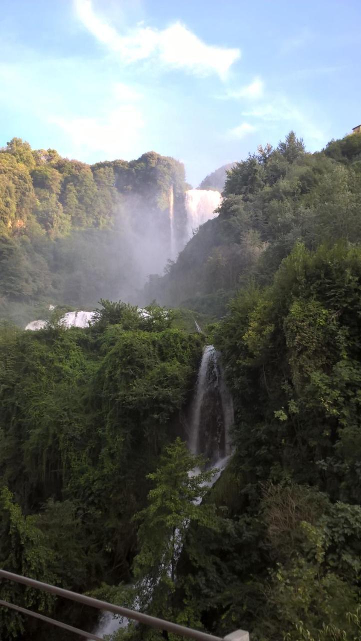 טרני Valle Degli Ulivi Appartamento מראה חיצוני תמונה